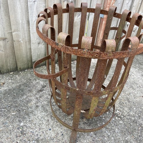 Vtg wrought iron brazier - vtg, fire