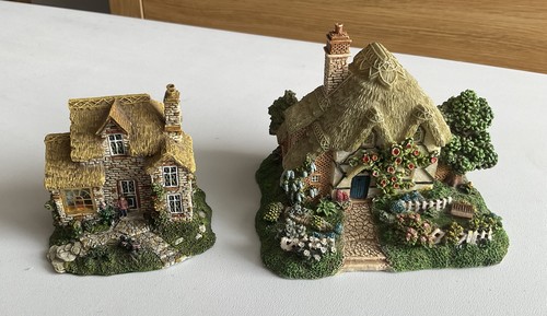 Thatched cottages - 2, cottages.