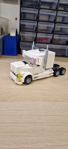 Lego city peterbilt - truck, with