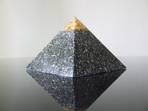Orgone pyramid orgonite - orgonite, 24k