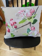 "Manuel Canovas'  - 18  x