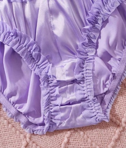 Lilac satin frill - 💜✨,