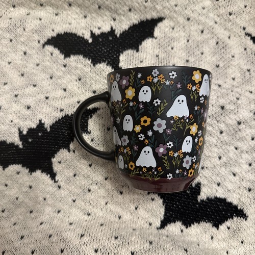 Flower meadow ghost mug - flower,