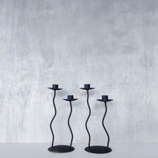 Pair of wavy wiggle black