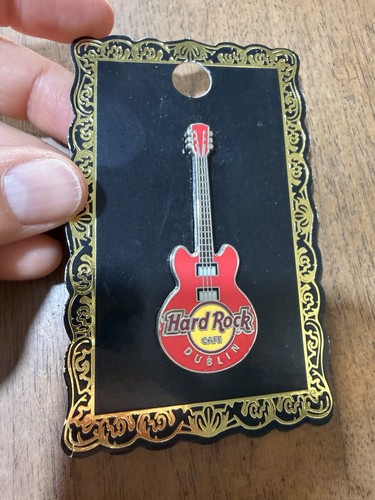 Hard rock cafe - cafe, pin