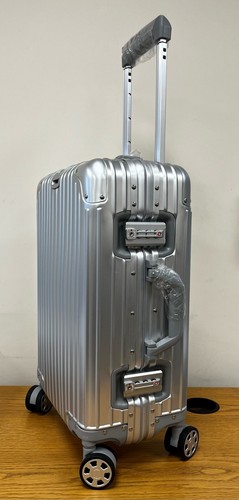 Real aluminium suitcase carry - aluminium,