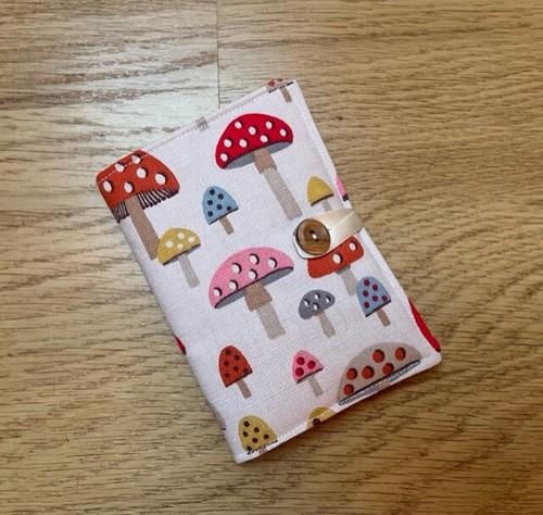Needle book made - (g),