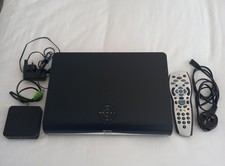 Sky + HD Box DRX890W with