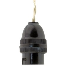 Brown Bakelite Bulb Holder B22 with Shade Ring for Reproduction Ceiling Pendants