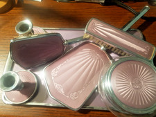 VINTAGE 6 Piece  Dressing