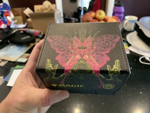 Mtg duskmourn deck - deck, case