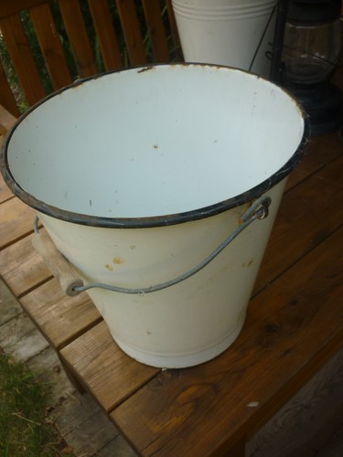 Ww2 british era white enamel - ,