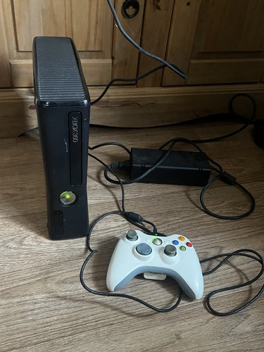 Xbox 360 console bundle - 360,