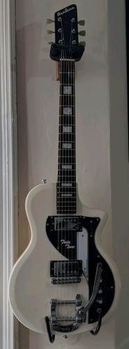 Eastwood airline twin tone dlx - twin,