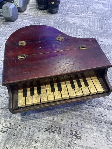Schoenhut baby grand piano - piano, toy