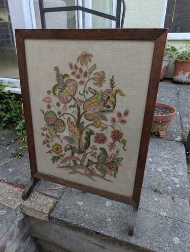 Vintage tapestry fireguard - , /