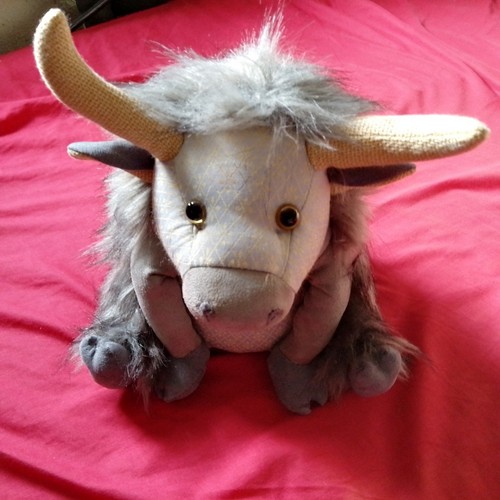Dora designs doorstop - dora,
