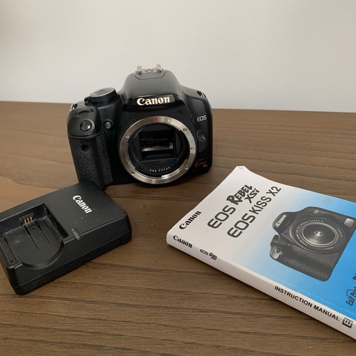 Canon eos rebel kiss - canon,