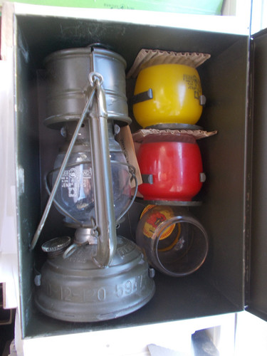Feuerhand storm lantern
