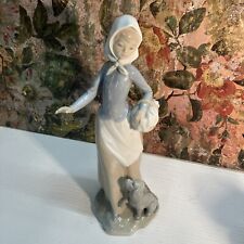 Lladro NAO "The Picnic" Lady with Dog and Basket Figure - Retired - Spain zaphir
