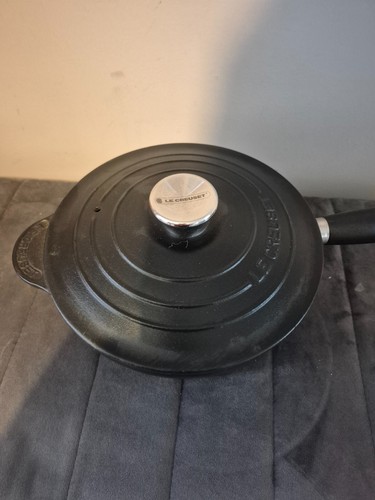 Creuset black cast - creuset, iron