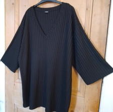 Monki 27" Pit to Pit Size L+