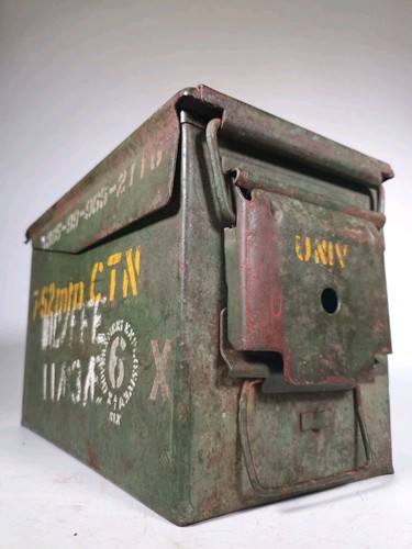 Vintage army metal ammunition - army,
