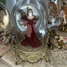 Gone With The Wind Collectors  ‘Scarlett’s Shame’ Figurine