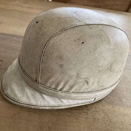 Crash helmet vintage white - crash,