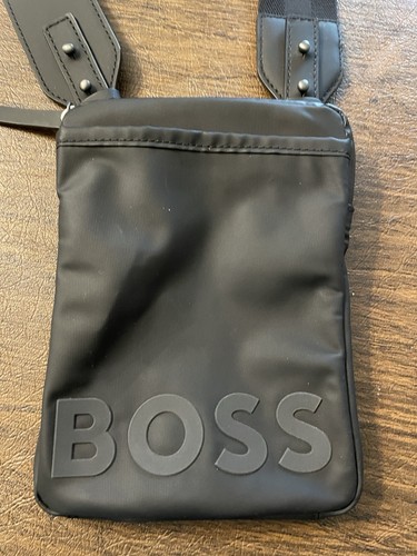 Nwt boss hugo pixel - boss, zip