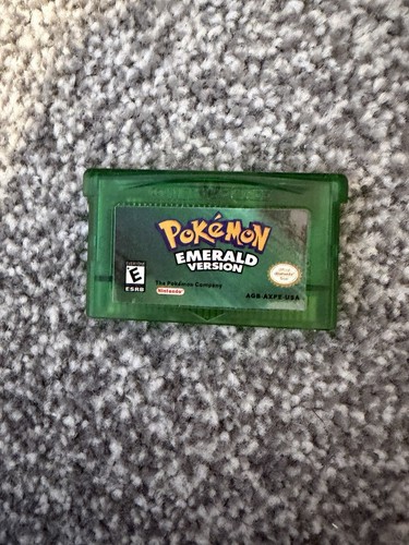 Pokemon emerald nintendo game - emerald,
