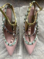 UNWORN Valentino pink Rockstud