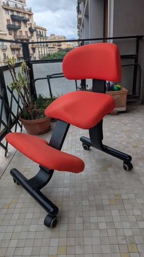 Wooden ergonomic kneeling - wooden,