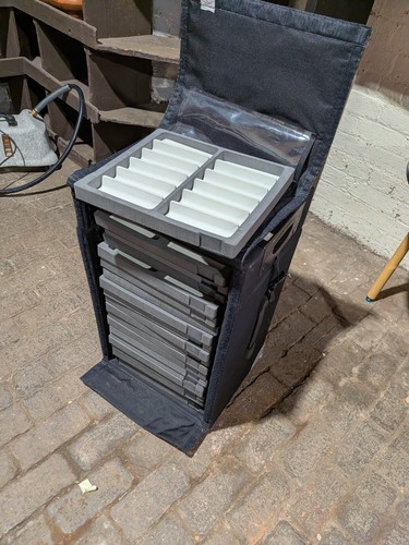 Pull display case suit - case,