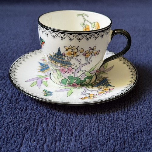 Royal doulton pagoda h1426 art - doulton,