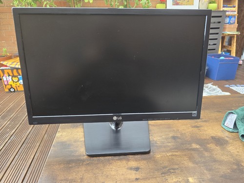 Full led pc monitor - full,