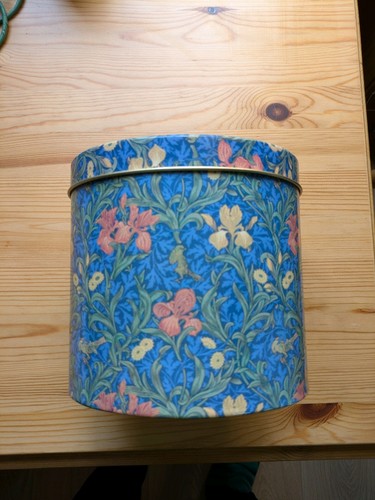Vintage william morris biscuit - vintage,