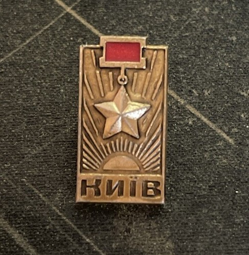 Original soviet russian pin - russian,