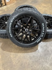 set of 18” alloy wheels &