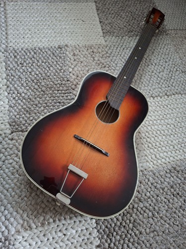 Old guitar parlor 1950 - guitar, by