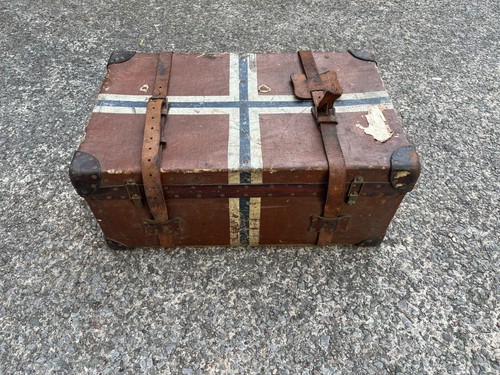 Vintage suitcase steamer - steamer, trunk