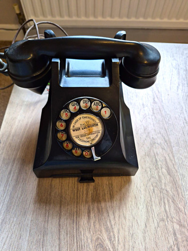 Black rotary dial - rotary,