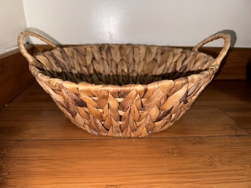 Water hyacinth round basket - round,