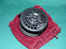 Okuma Airstream #7/9 large arbor fly fishing reel. looks great