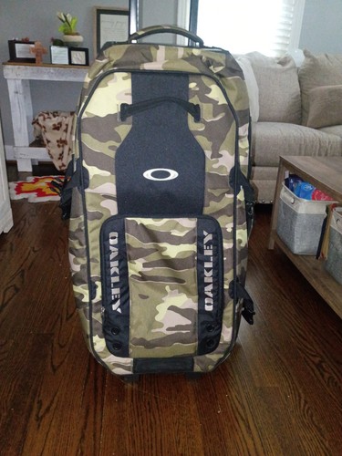 Oakley rolling travel - rolling,