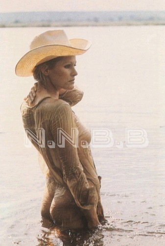 Ursula andress photoshoot - ursula,