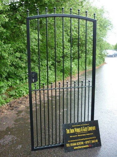 Manor heavy tall gate metal - manor,