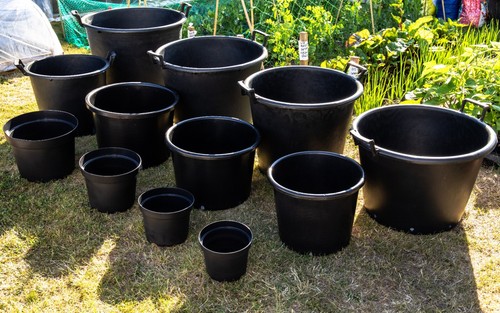 Black plastic plant - black,