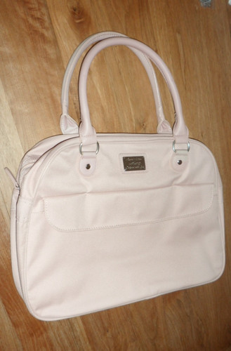 Bnwt avon large special - large,