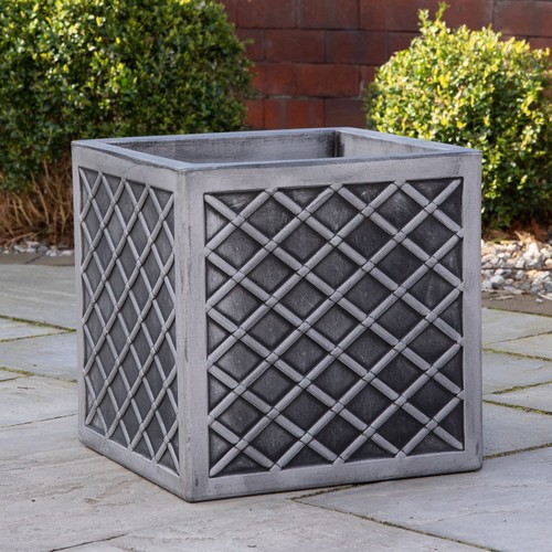 39cm large square plastic - 39cm,
